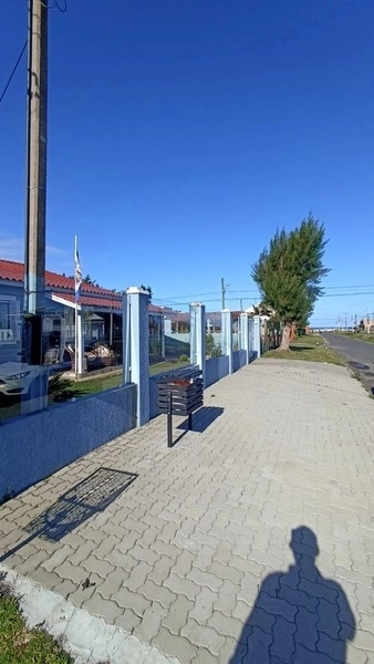 CASA 2 DORMITÓRIOS + ANEXO - FRENTE AVENIDA E PRÓXIMO AO MAR: 8ª foto da galeria de imagens do imóvel