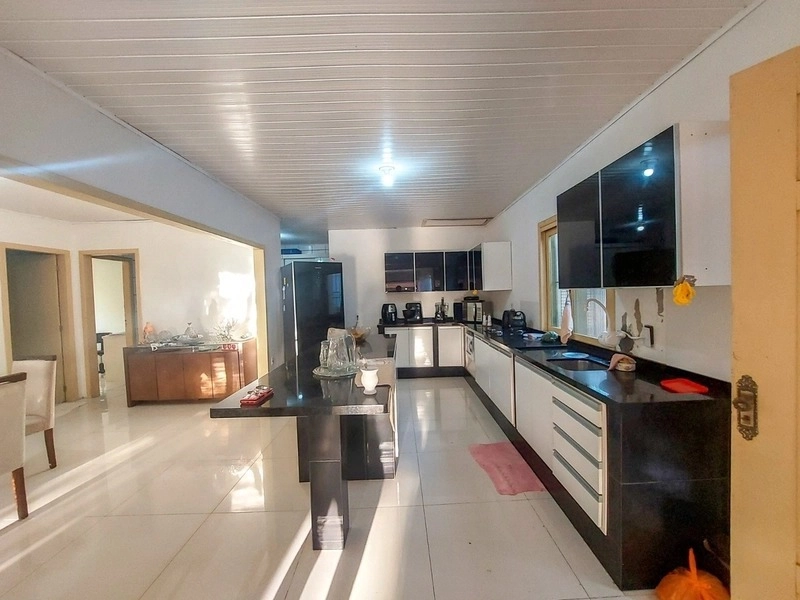 CASA 2 DORMITÓRIOS (1 SUÍTE) - AMPLO TERRENO EM REGIÃO DE MORADORES: 11ª foto da galeria de imagens do imóvel