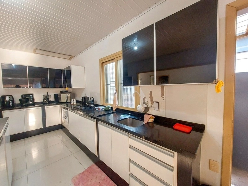 CASA 2 DORMITÓRIOS (1 SUÍTE) - AMPLO TERRENO EM REGIÃO DE MORADORES: 7ª foto da galeria de imagens do imóvel