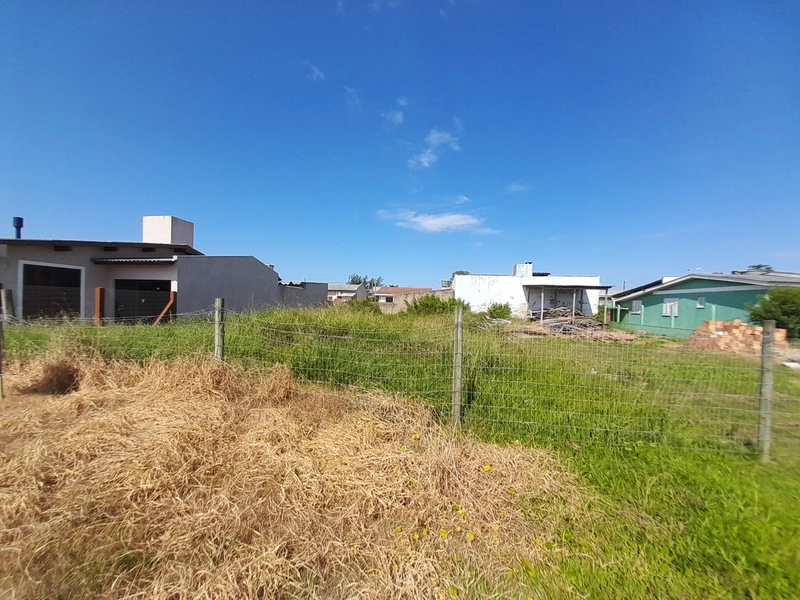 TERRENO 300M² PRÓXIMO AO MAR EM EXCELENTE REGIÃO EM CAPÃO DA CANOA: 3ª foto da galeria de imagens do imóvel