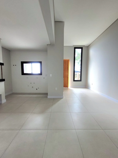 CASA ALTO PADRÃO 3 DORMITÓRIOS (1 SUÍTE) - TERRENO AMPLO: 4ª foto da galeria de imagens do imóvel