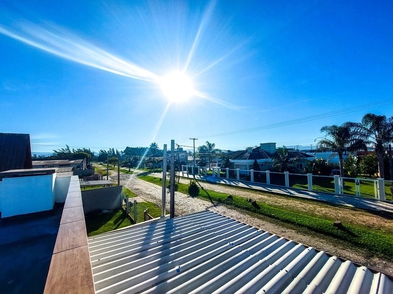 DUAS CASAS - FRENTE AVENIDA - COM TERRAÇO: 20ª foto da galeria de imagens do imóvel