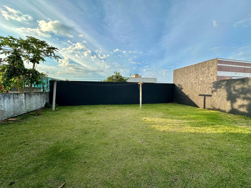 CASA 2 DORMITÓRIOS (1 SUÍTE) - FRENTE AVENIDA - TERRENO AMPLO: 12ª foto da galeria de imagens do imóvel