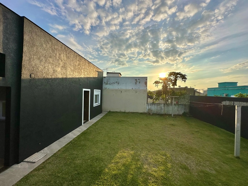 CASA 2 DORMITÓRIOS (1 SUÍTE) - FRENTE AVENIDA - TERRENO AMPLO: 14ª foto da galeria de imagens do imóvel