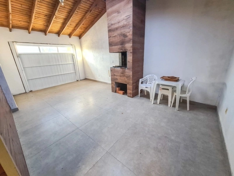 CASA MISTA 3 DORMITÓRIOS - PRÓXIMO AO MAR E MERCADO SUPER CERTO: 9ª foto da galeria de imagens do imóvel