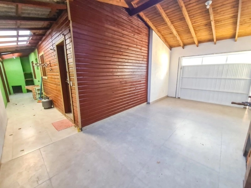 CASA MISTA 3 DORMITÓRIOS - PRÓXIMO AO MAR E MERCADO SUPER CERTO: 7ª foto da galeria de imagens do imóvel
