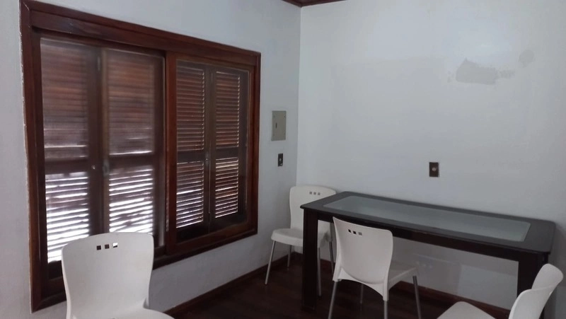 CASA 3 DORMITÓRIOS (1 SUÍTE) - PRÓXIMO AO MAR E AV PARAGUASSÚ: 2ª foto da galeria de imagens do imóvel