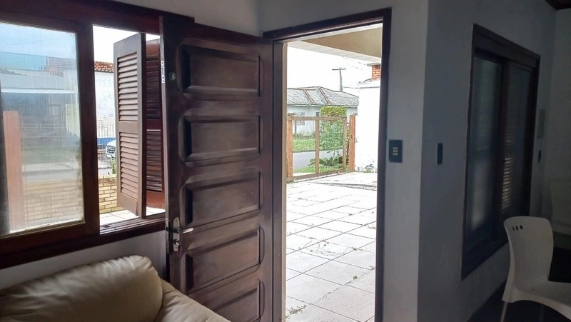 CASA 3 DORMITÓRIOS (1 SUÍTE) - PRÓXIMO AO MAR E AV PARAGUASSÚ: 5ª foto da galeria de imagens do imóvel