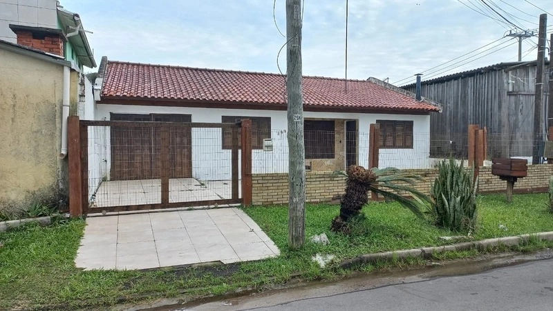 CASA 3 DORMITÓRIOS (1 SUÍTE) - PRÓXIMO AO MAR E AV PARAGUASSÚ: 1ª foto da galeria de imagens do imóvel