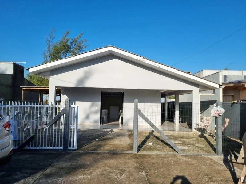 CASA NA BEIRA MAR DE CAPÃO DA CANOA - 2 DORMITÓRIOS + SALÃO NA FRENTE