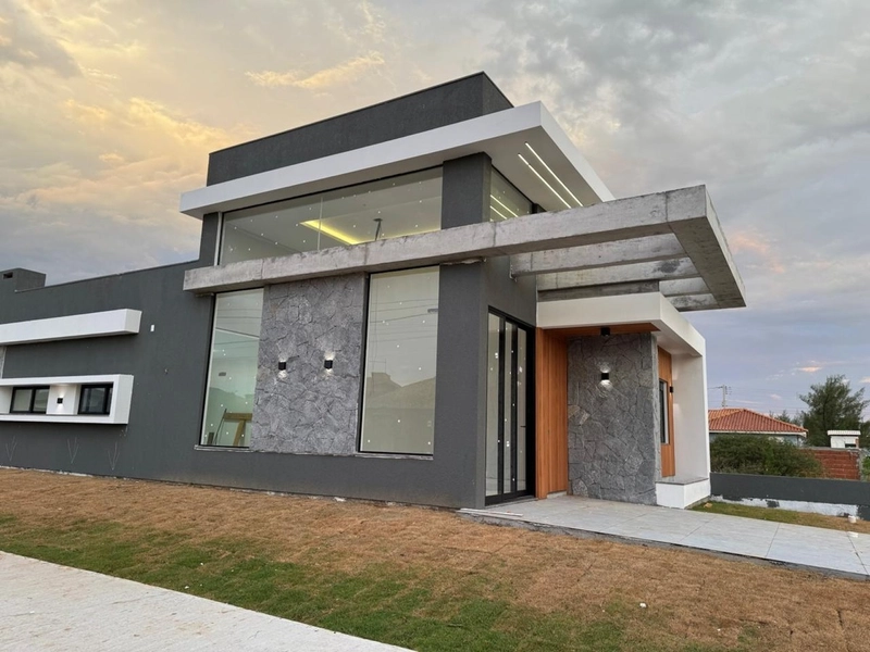 CASA ALTO PADRÃO DE ESQUINA - 3 DORMITÓRIOS (2 SUÍTES): 5ª foto da galeria de imagens do imóvel