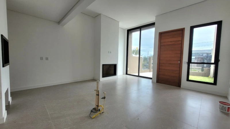 CASA ALTO PADRÃO 2 DORM (1 SUÍTE) - FRENTE AVENIDA - GUARANI: 9ª foto da galeria de imagens do imóvel