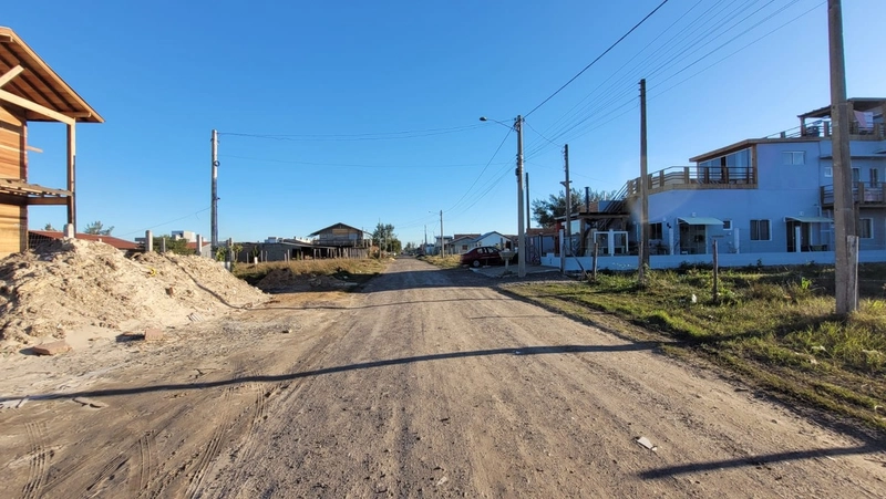 OFERTA PARA INVESTIDOR ! TERRENO 300M² - 300M DO MAR EM CAPÃO DA CANOA: 3ª foto da galeria de imagens do imóvel