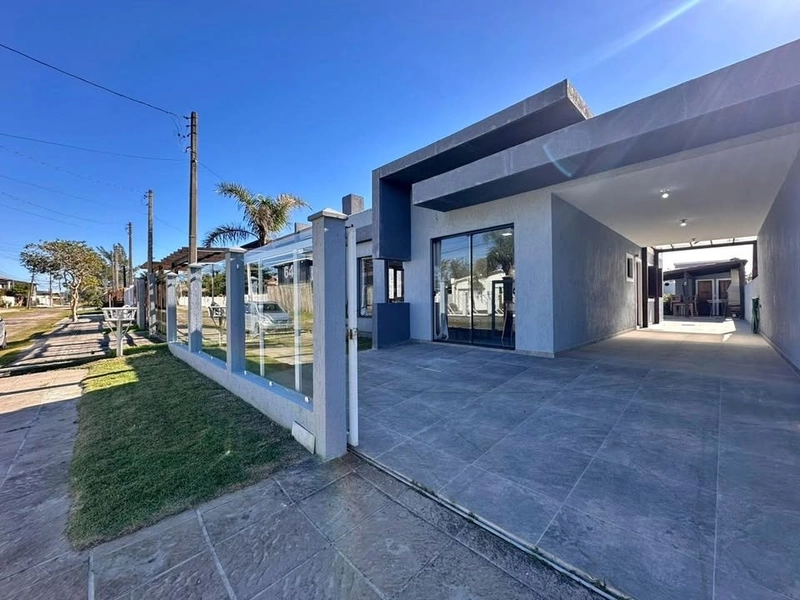CASA 3 DORMITÓRIOS - 50 METROS DA BEIRA MAR - QUIOSQUE - MOBILIADA: 1ª foto da galeria de imagens do imóvel