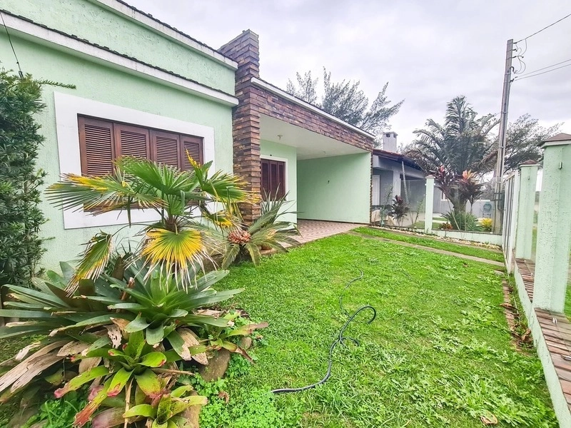 CASA 3 DORMITÓRIOS - 50 METROS DA BEIRA MAR - QUIOSQUE - MOBILIADA: 3ª foto da galeria de imagens do imóvel