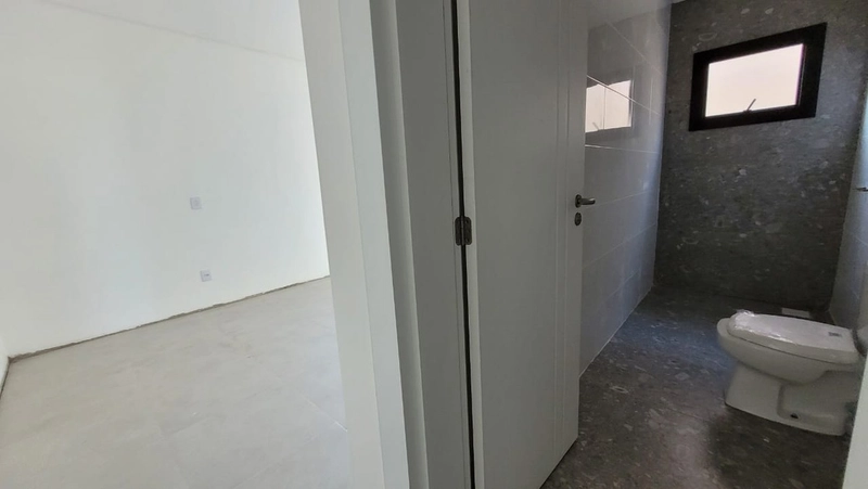 CASA 3 SUÍTES - 1 QUADRA DO MAR - GARAGEM COBERTA EM CAPÃO DA CANOA: 17ª foto da galeria de imagens do imóvel