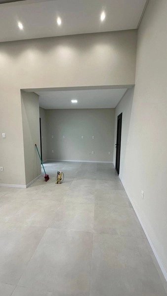 CASA 2 DORMITÓRIOS (1 SUÍTE) - ALTO PADRÃO DE ACABAMENTOS: 7ª foto da galeria de imagens do imóvel