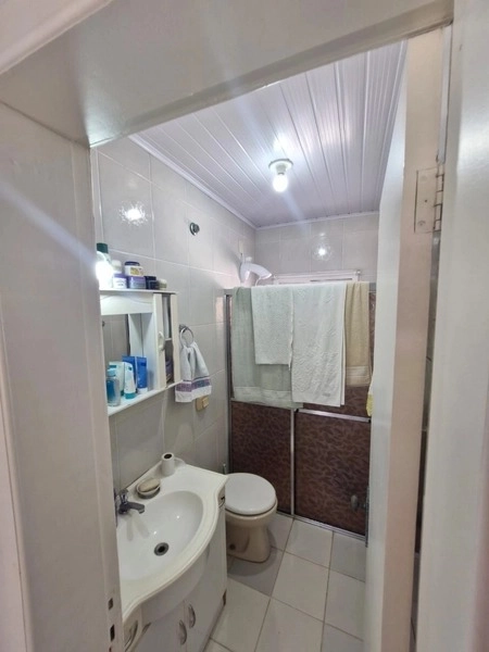CASA 2 QUADRAS DO MAR - TERRENO AMPLO - 3 DORMITÓRIOS EM CAPÃO DA CANO: 14ª foto da galeria de imagens do imóvel
