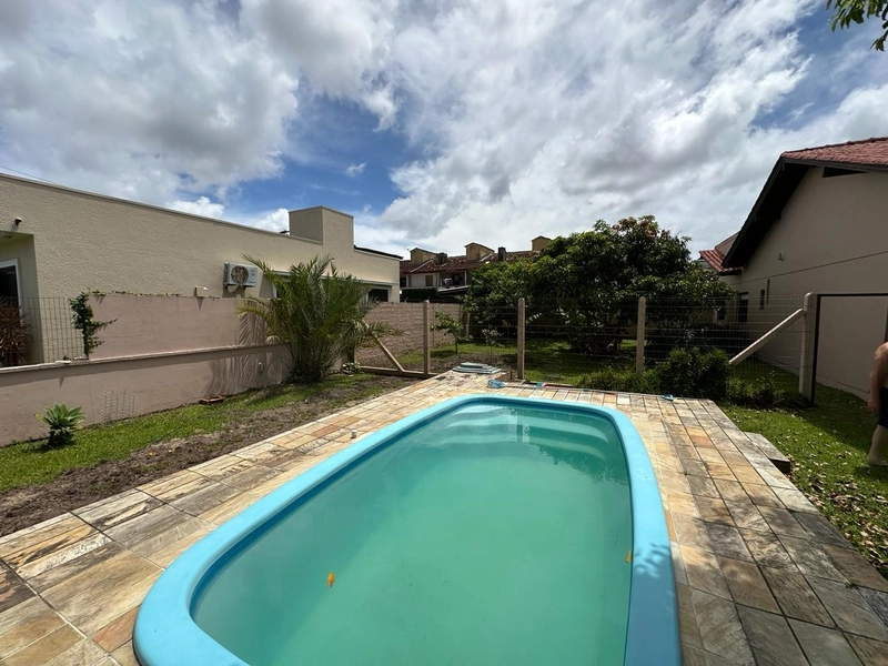 CASA ÓTIMO ESPAÇO COM 3 TERRENOS - 2 QUADRAS DO MAR: 29ª foto da galeria de imagens do imóvel