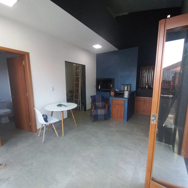 CASA 2 DORMITÓRIOS + ANEXO NO VILLAGE EM CAPÃO NOVO: 8ª foto da galeria de imagens do imóvel