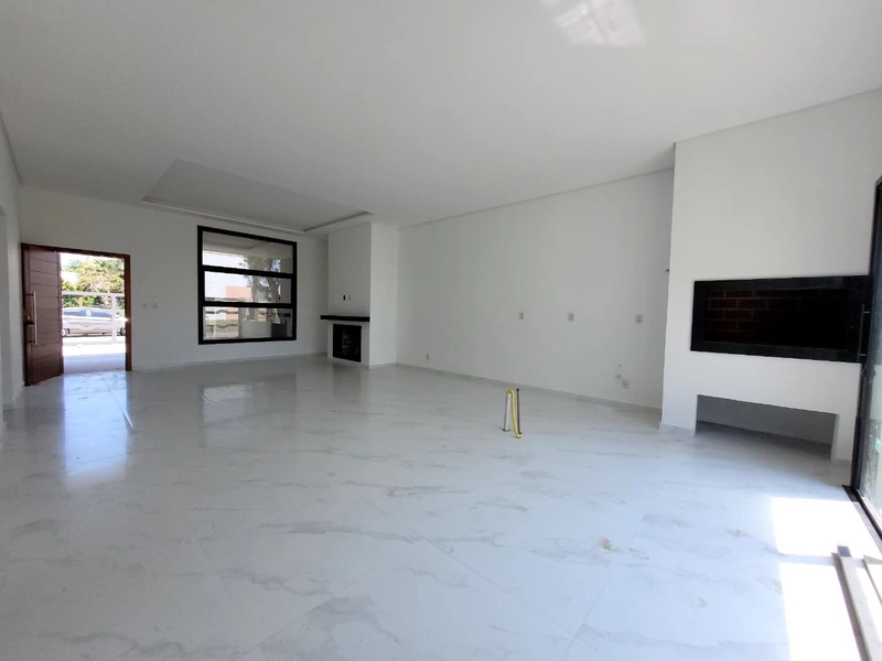 CASA NA QUADRA DO MAR - TERRENO 15X27  - CAPÃO DA CANOA: 9ª foto da galeria de imagens do imóvel