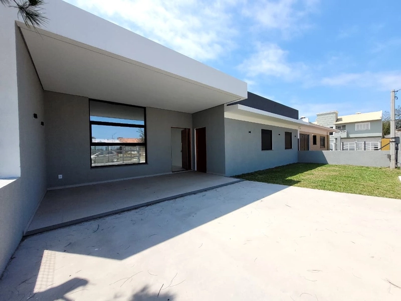 CASA NA QUADRA DO MAR - TERRENO 15X27  - CAPÃO DA CANOA