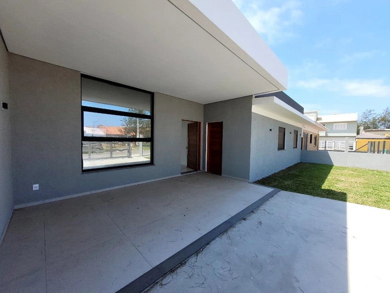 CASA NA QUADRA DO MAR - TERRENO 15X27  - CAPÃO DA CANOA: 2ª foto da galeria de imagens do imóvel