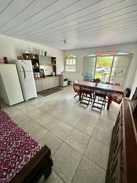 CASA 2 DORMITÓRIOS - TERRENO COM 360M² - 4 QUADRAS DO MAR: 6ª foto da galeria de imagens do imóvel