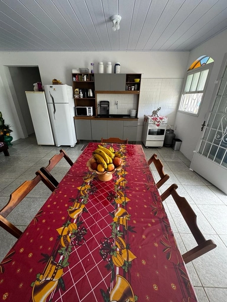 CASA 2 DORMITÓRIOS - TERRENO COM 360M² - 4 QUADRAS DO MAR: 7ª foto da galeria de imagens do imóvel