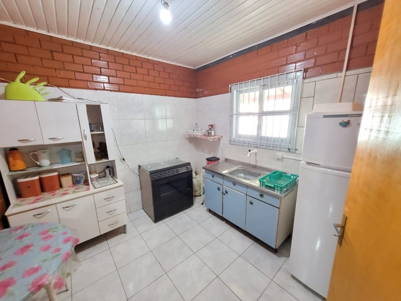 CASA 2 DORMITÓRIOS - 2 QUADRAS DO MAR - NO ARCO IRIS EM CAPÃO DA CANOA: 7ª foto da galeria de imagens do imóvel