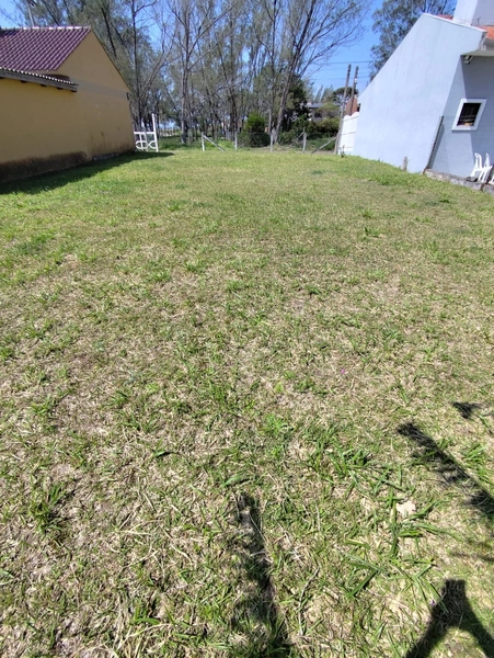 TERRENO 351M² - 1 QUADRA DO MAR - CAPÃO DA CANOA: 4ª foto da galeria de imagens do imóvel