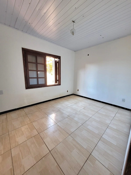CASA 3 DORMITÓRIOS - 3 QUADRAS DO MAR - PRÓXIMO AO MERCADO SUPER CERTO: 11ª foto da galeria de imagens do imóvel