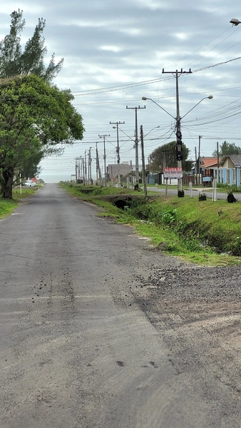 TERRENO DE ESQUINA 450M² - FRENTE AVENIDA DO HOTEL ARAÇÁ: 4ª foto da galeria de imagens do imóvel