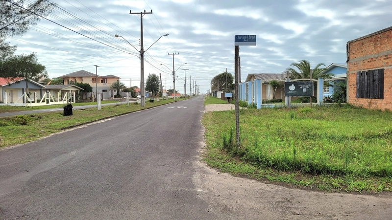 TERRENO FRENTE AVENIDA ARAÇÁ - FUTURA ÁREA PREDIAL: 8ª foto da galeria de imagens do imóvel
