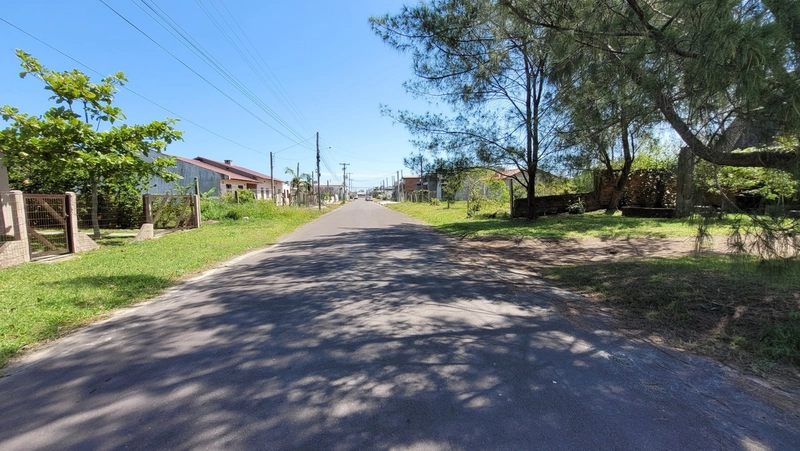 TERRENO 225M² - 2 QUADRAS DO MAR - ACEITA CARRO E PRAZO DIRETO!: 4ª foto da galeria de imagens do imóvel