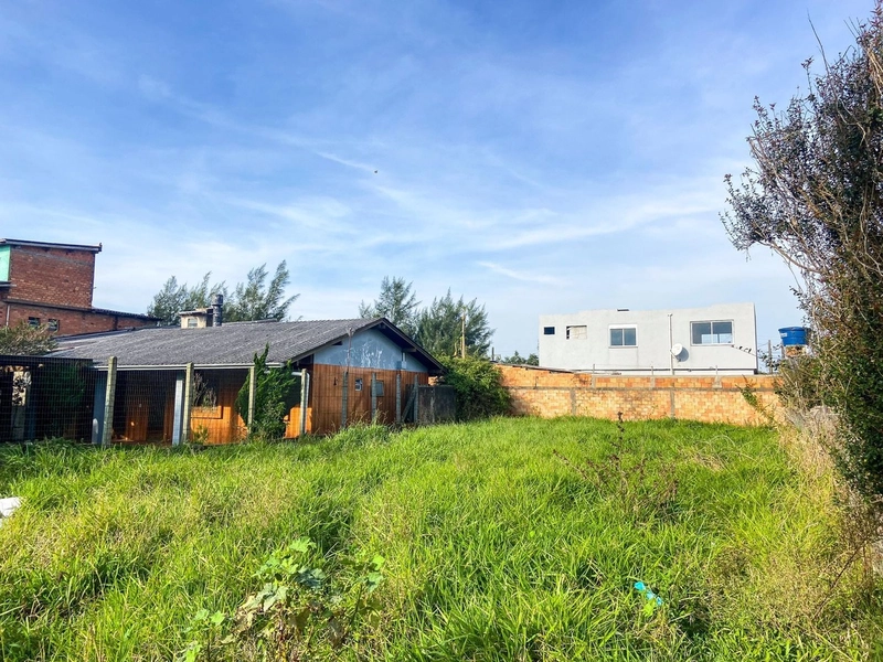 TERRENO NO JARDIM BEIRA MAR COM 300M² - REGIÃO DE MORADORES: 1ª foto da galeria de imagens do imóvel