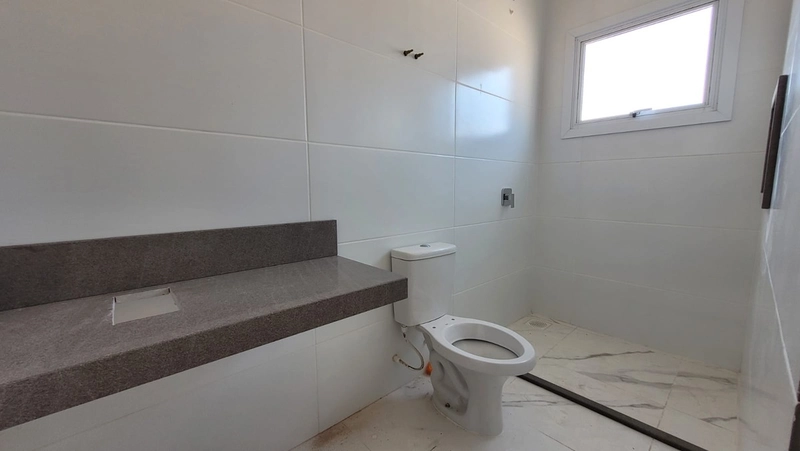 CASA 140M² COM 3 SUÍTES - 4 QUADRAS DO MAR: 15ª foto da galeria de imagens do imóvel