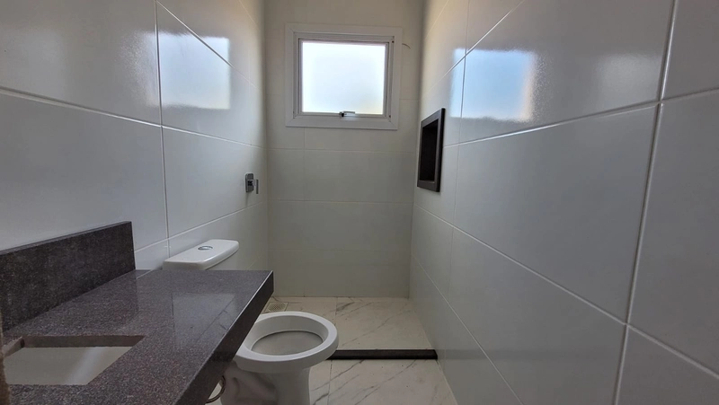CASA 140M² COM 3 SUÍTES - 4 QUADRAS DO MAR: 9ª foto da galeria de imagens do imóvel