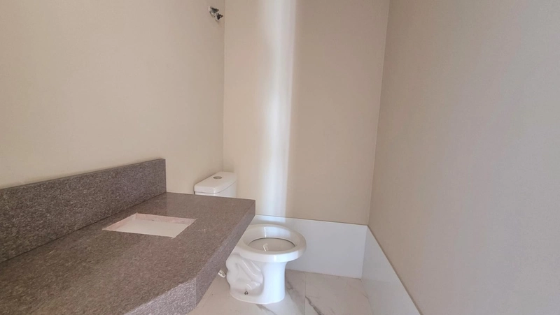 CASA 140M² COM 3 SUÍTES - 4 QUADRAS DO MAR: 19ª foto da galeria de imagens do imóvel