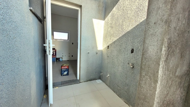 CASA 3 DORMITÓRIOS (1 SUÍTE) - 82M² PRIVATIVOS - 3 QUADRAS DO MAR: 9ª foto da galeria de imagens do imóvel