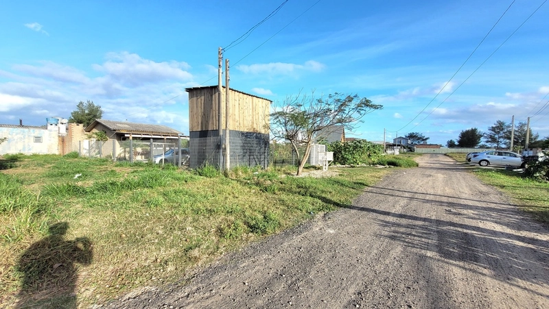 OPORTUNIDADE! TERRENO 3 QUADRAS DO MAR EM CAPÃO DA CANOA: 4ª foto da galeria de imagens do imóvel