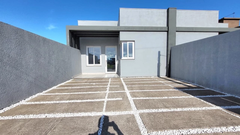 CASA 2 DORMITÓRIOS (1 SUÍTE) - 92m² PRIVATIVOS -  FRENTE ÁREA VERDE: 3ª foto da galeria de imagens do imóvel
