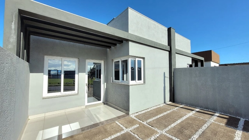 CASA 2 DORMITÓRIOS (1 SUÍTE) - 92m² PRIVATIVOS -  FRENTE ÁREA VERDE