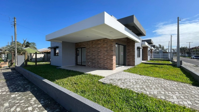 CASA DIFERENCIADA - 2 QUADRAS DO MAR - 36X PRA PAGAR!: 13ª foto da galeria de imagens do imóvel