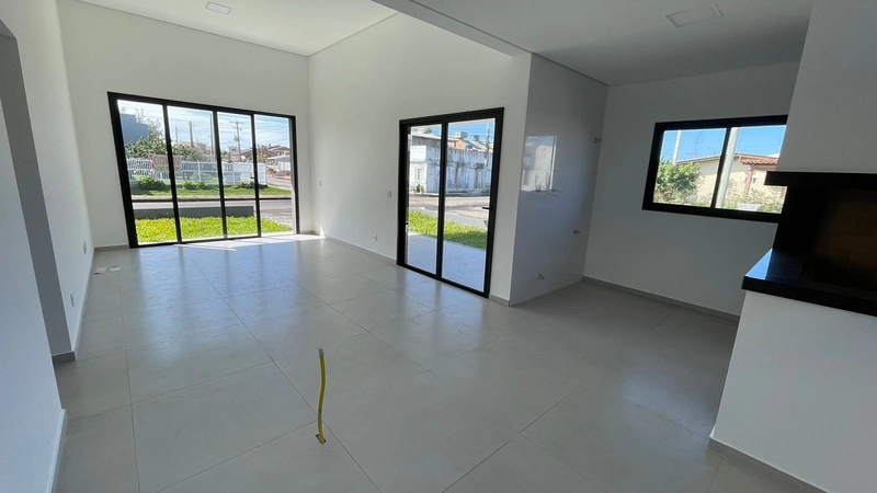 CASA DIFERENCIADA - 2 QUADRAS DO MAR - 36X PRA PAGAR!: 9ª foto da galeria de imagens do imóvel