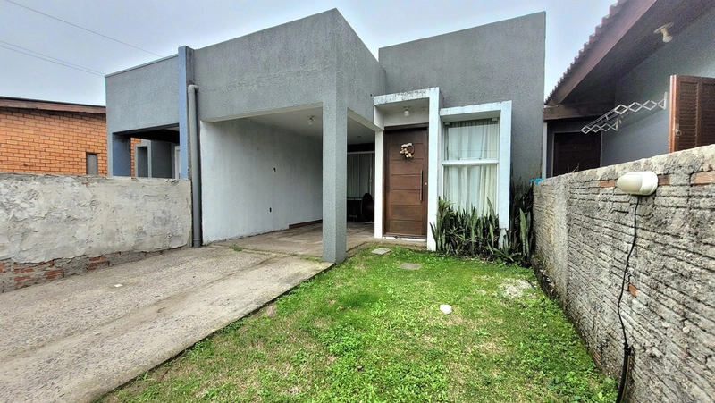CASA P/ INVESTIDOR ! 2 DORMITÓRIOS HÁ 2 QUADRAS AV PARAGUASSU: 1ª foto da galeria de imagens do imóvel