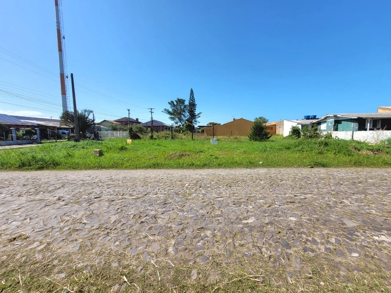 TERRENO DE ESQUINA COM 125M² | 3 QUADRAS DO MAR: 2ª foto da galeria de imagens do imóvel