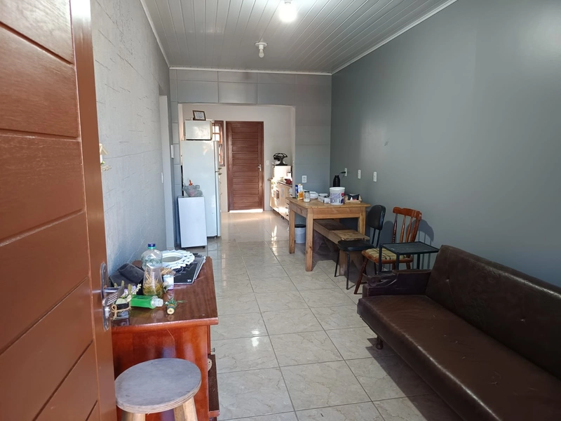 CASA 2 DORMITÓRIOS NO GUARANI - PRÓXIMO A TODOS RECURSOS: 2ª foto da galeria de imagens do imóvel
