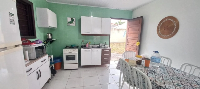 CASA NA ZONA NOVA DE CAPÃO DA CANOA - 2 QUADRAS DO MAR: 5ª foto da galeria de imagens do imóvel