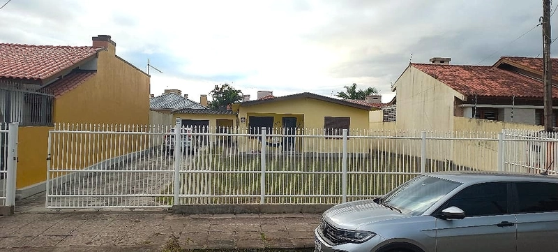 CASA NA ZONA NOVA DE CAPÃO DA CANOA - 2 QUADRAS DO MAR: 14ª foto da galeria de imagens do imóvel